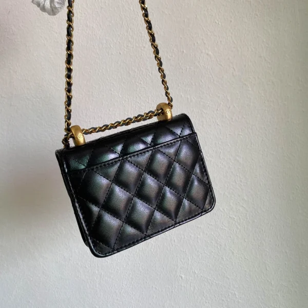 Calfskin Size: 12cmx9cm Ident No.: 2290 - Image 7