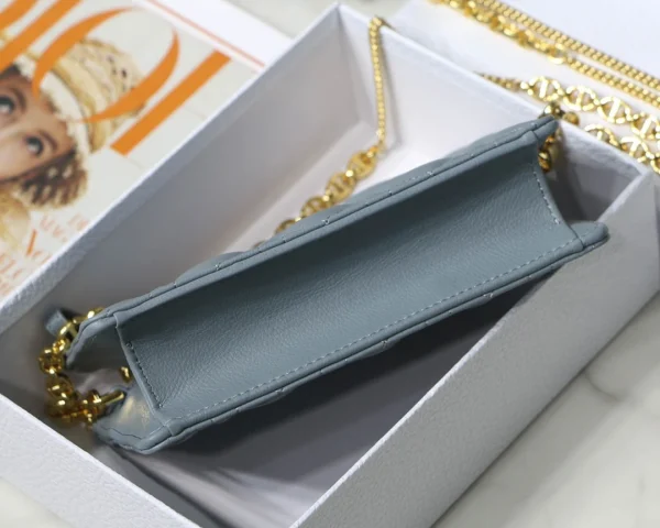 Caro Collection No. 3102 Haze Blue Size: 19 x 14 x 3 cm - Image 4