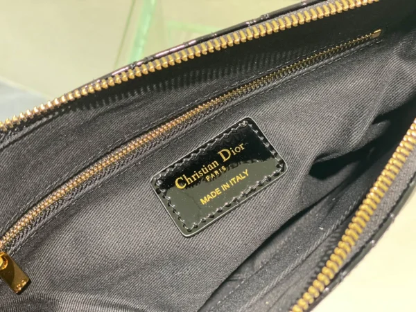 Caro Daily Clutch Size: 30cm - Image 2