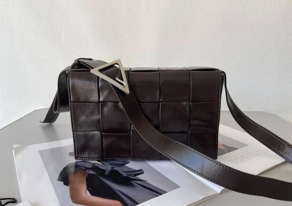 BV Cassette bag Size: 23x15cm 667298