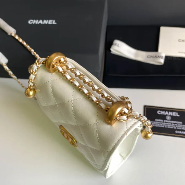 Calfskin Size: 11.5cmx17cmx4cm Ident No.: 2291 - Image 4