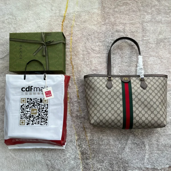 Canvas Model：680125 Size：38*28*14