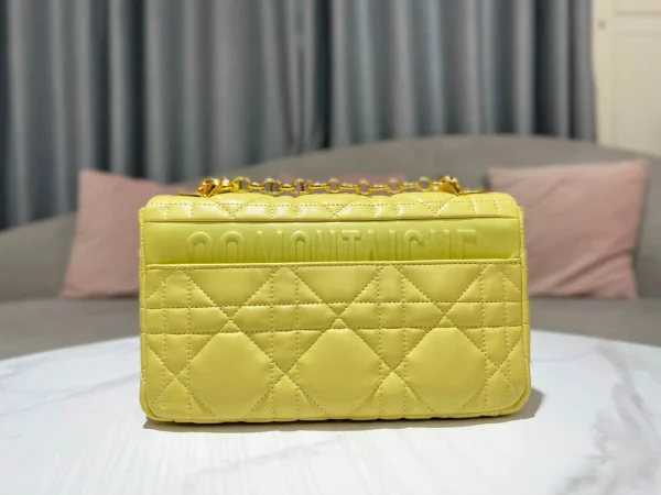 CARO Handbag Size: 25.5*15.5*8 cm - Image 8