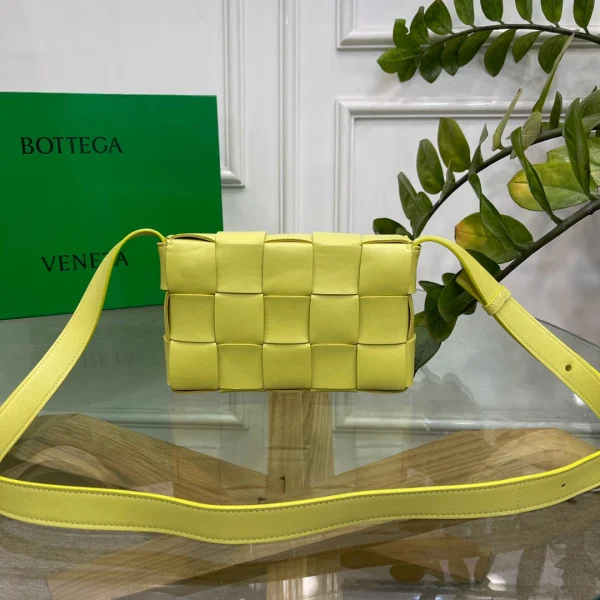BV Crossbody Bag Size: 23x15cm - Image 8