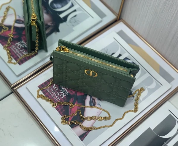 Caro Collection Chain Clutch Size:19x14x3cm - Image 8