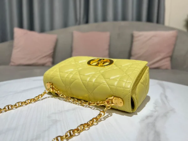CARO Handbag Size: 25.5*15.5*8 cm - Image 6
