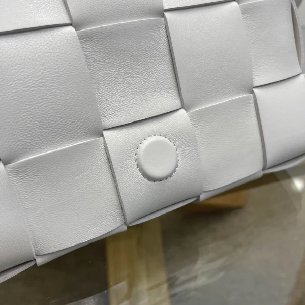 BV Cassette Bottega Veneta bag Size: 23x15cm - Image 4