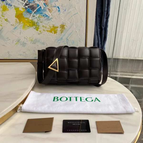 BV Cassette Pillow Bag Size: 26x18cm dark curry