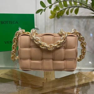 BV Chain Bag Size: 26x18cm Milk Tea
