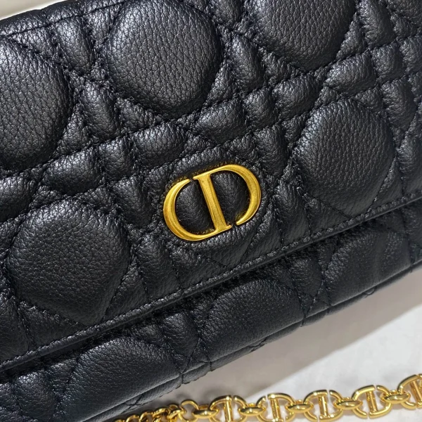 Caro Chain Clutch Bag Size:17.5*10.5*5cm - Image 7