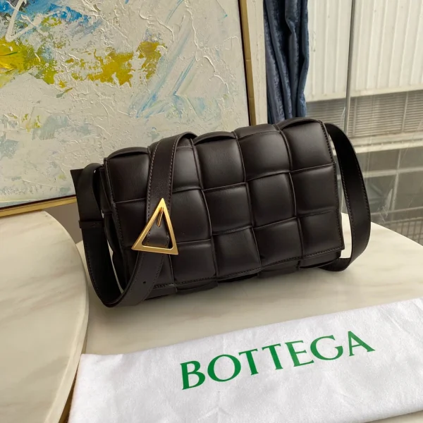 BV Cassette Pillow Bag Size: 26x18cm dark curry - Image 9