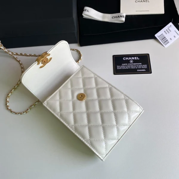 Calfskin Size: 11.5cmx17cmx4cm Ident No.: 2291 - Image 3