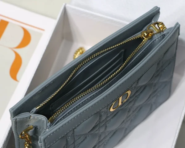 Caro Collection No. 3102 Haze Blue Size: 19 x 14 x 3 cm - Image 2