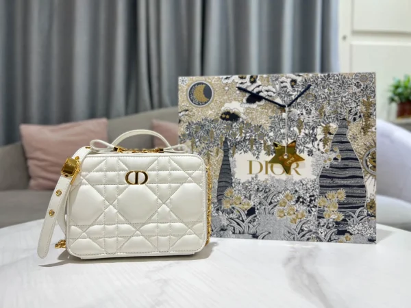 CARO Series Size: 18*13*5 cm