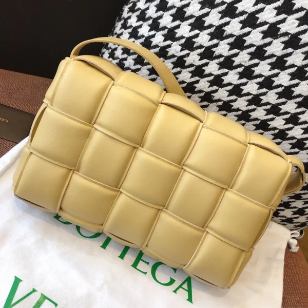 BV Cassette Pillow Bag Size: 26x18cm 96006 - Image 4