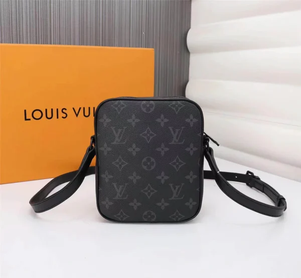 Louis Vuitton Model: 69404 Size: 15x17x8cm - 图片 9