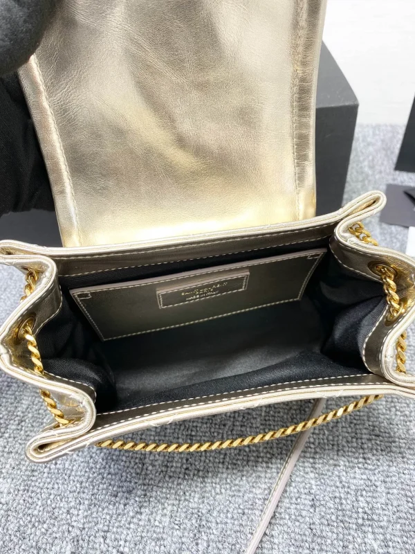 Lambskin Size：18x13x6cm Code：672838 - 图片 3