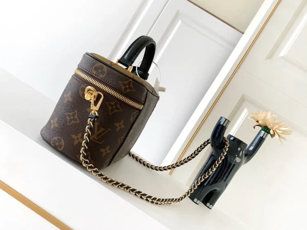 LV Model: M45165 Size:19*13*11cm - 图片 8