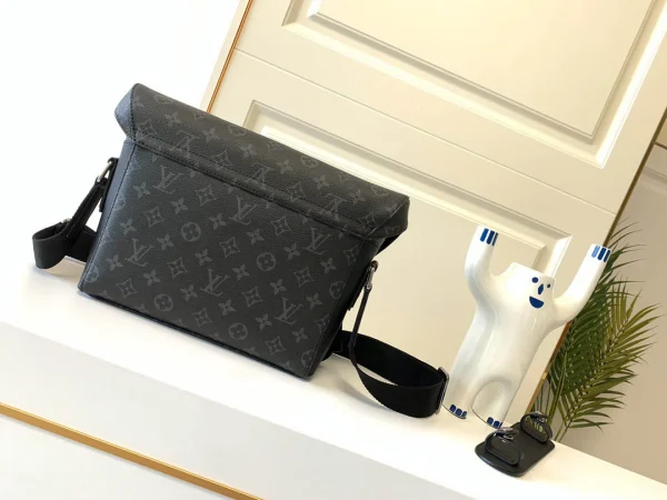 LV Model: M40511 Size 32*23*9cm - 图片 9
