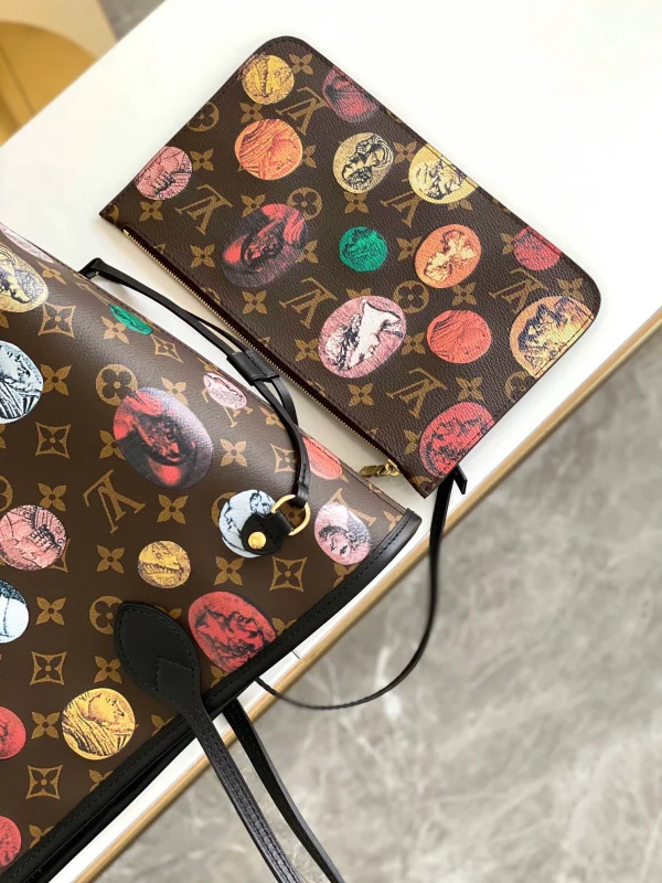 Louis Vuitton xFornasetti Capsule Collection Size: 31.0 x 28.0 x 14.0 cm - 图片 4