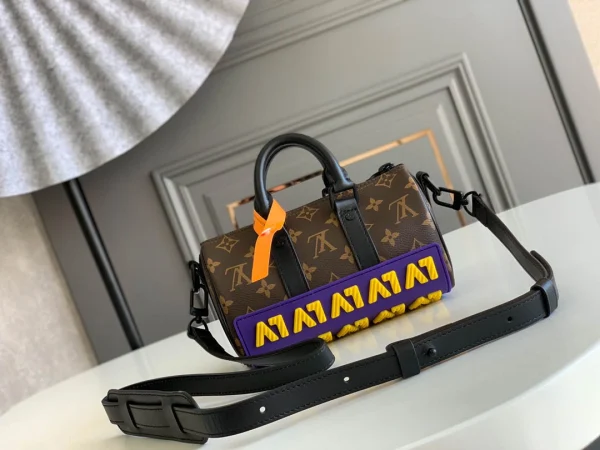 Autumn Collection LV Rubber theme Size: 21 x 12 x 9 cm - 图片 9
