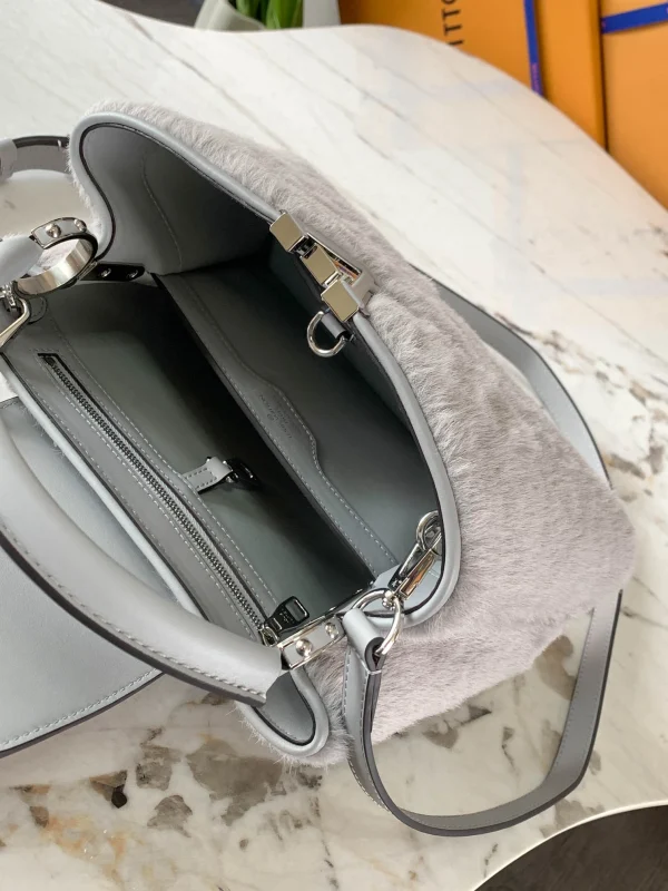 Louis Vuitton Size: 24x14x9cm - 图片 3