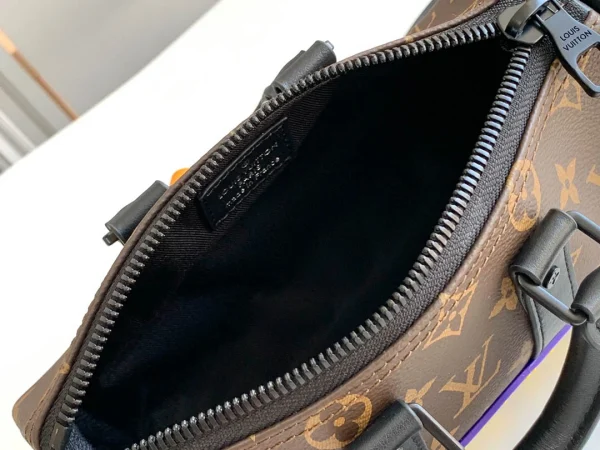 Autumn Collection LV Rubber theme Size: 21 x 12 x 9 cm - 图片 3