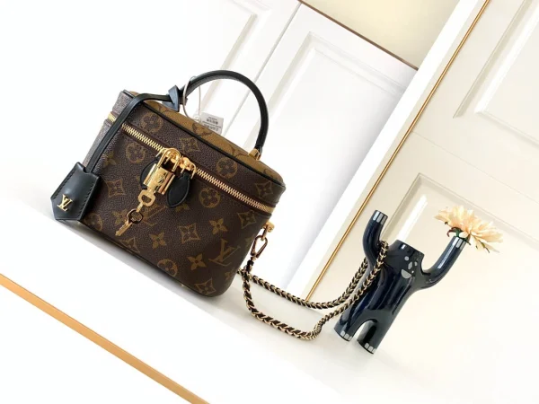 LV Model: M45165 Size:19*13*11cm - 图片 9