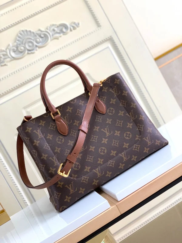 Louis Vuitton Size: 34.0 x 24.0 x 13.0 cm - 图片 8