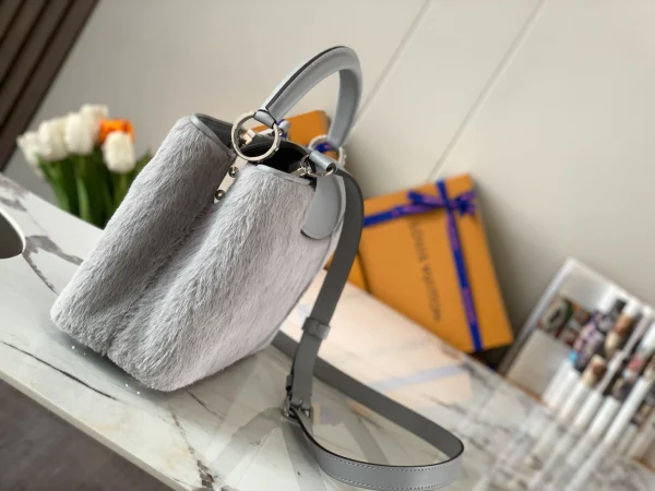 Louis Vuitton Size: 24x14x9cm - 图片 9