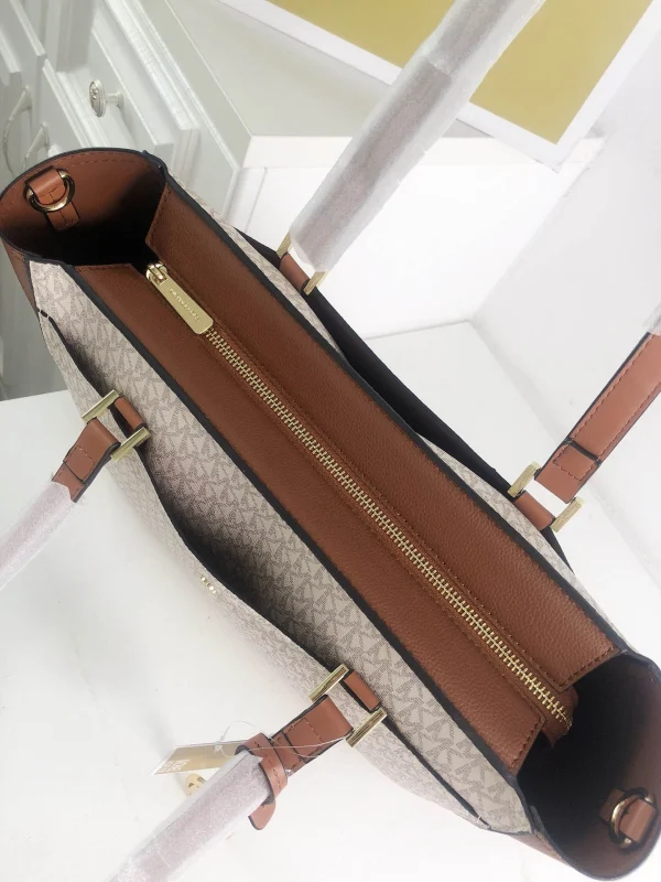MK Shoulder Bag Black L: 26 H: 32 W: 13 - 图片 3