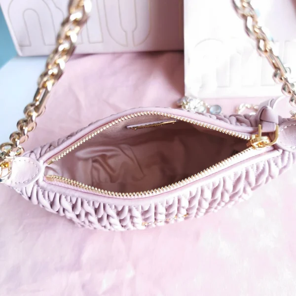 Miu Miu mini series handbag high 11cm long 17cm wide 7cm - 图片 5
