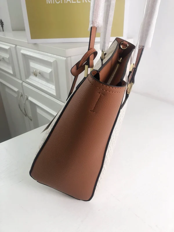 MK Shoulder Bag Black L: 26 H: 32 W: 13 - 图片 6