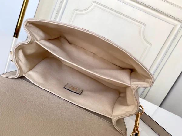 Louis Vuitton size: 25x19x7cm - 图片 2