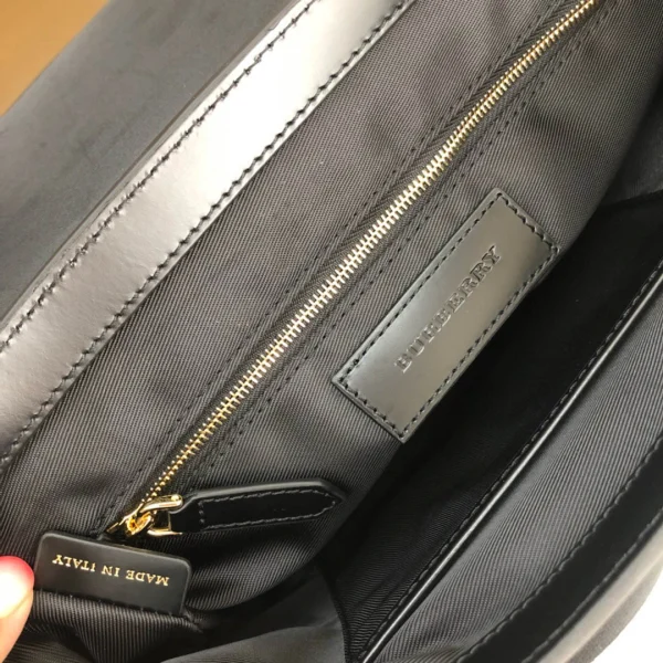 Backpack Size:32.7.25 Code:550678 - 图片 5