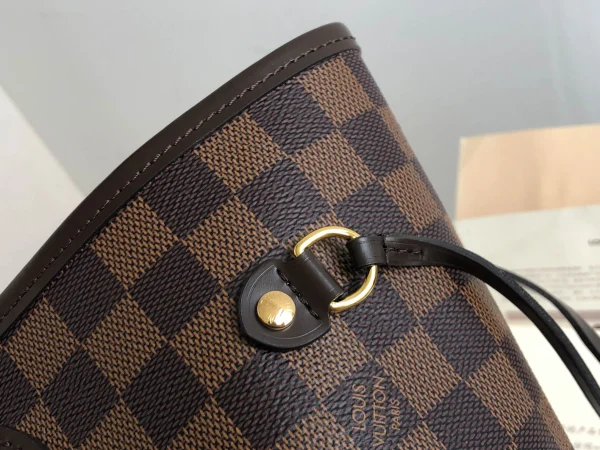 Louis Vuitton Size: 32*29*17cm - 图片 5
