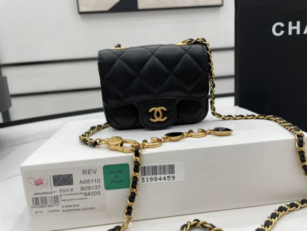 A68110 Chanel 22B Love Chain Waist Bag Size:7*10.3*2.5cm - 图片 9