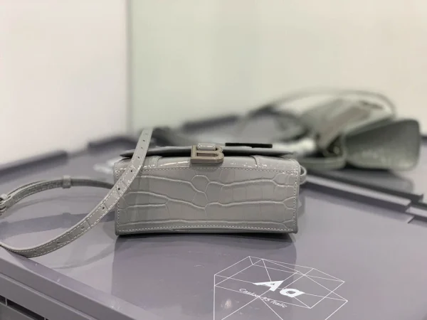 Hourglass bag Model: 8896 Size: 19x8x21cm - 图片 7