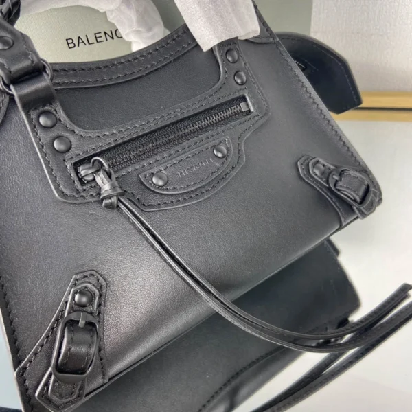 Balenciag* Neo Classic Motorcycle Bag Size: 16.5*22*9*14.5cm - 图片 5