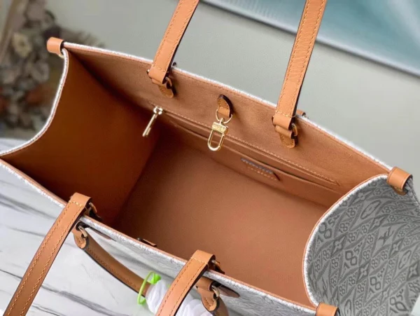 Louis Vuitton Size: 35 x 27 x 14 cm - 图片 3
