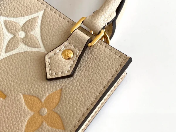 Louis Vuitton Size: 14.0 x 17.0 x 5.0 cm - 图片 15