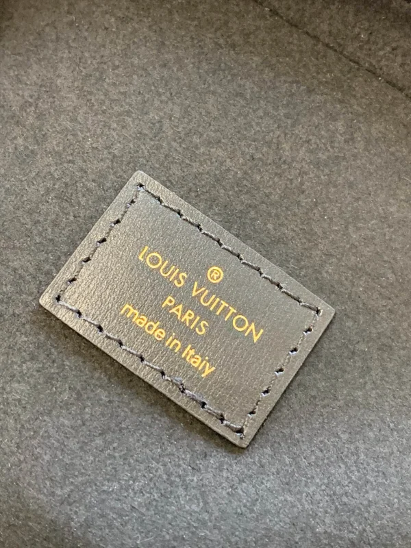 LV Model: M45165 Size:19*13*11cm - 图片 2