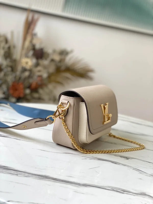 Louis Vuitton Size: 19 x 13 x 8 cm - 图片 9
