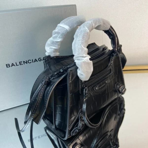 Balenciag* Neo Classic biker bag Size: 16.5*22*9*14.5cm - 图片 7