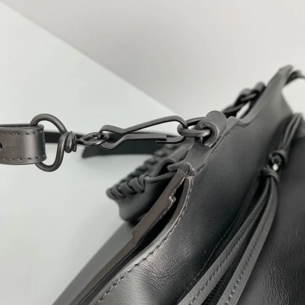 Balenciag* Neo Classic biker bag Model: 1991 Size: 25*33*13*20cm - 图片 4