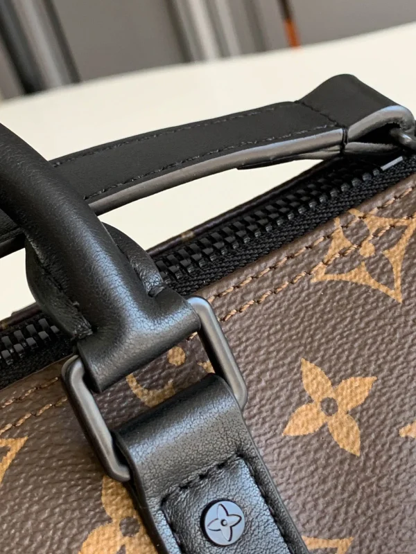 Autumn Collection LV Rubber theme Size: 21 x 12 x 9 cm - 图片 6