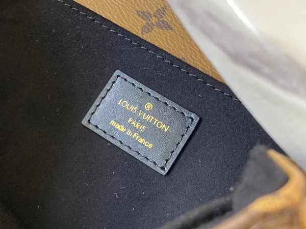 Louis Vuitton Size: 25 x 19 x 9 cm - 图片 2