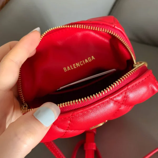 Balenciaga Big Red Model: A48 - 图片 3