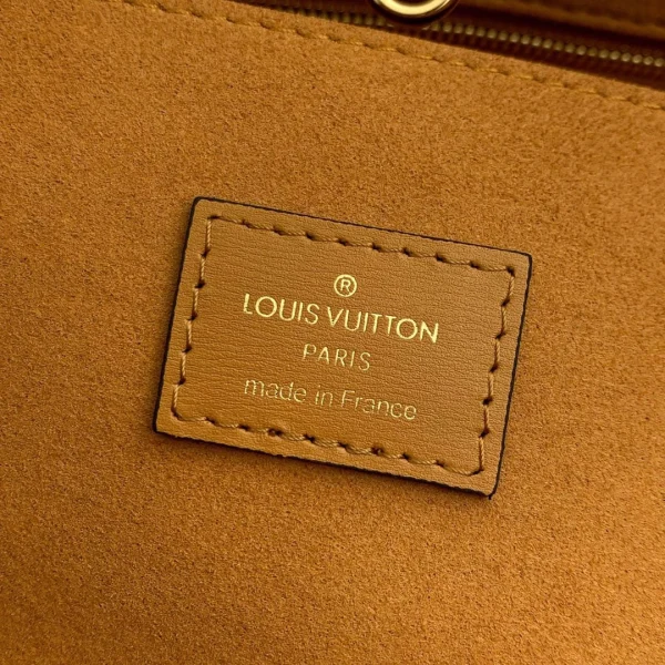 Louis Vuitton Size: 41 x 34 x 19 cm - 图片 6