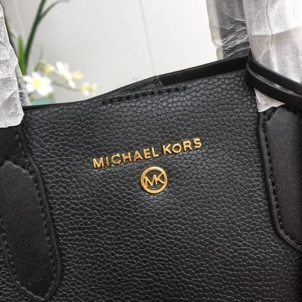 MK Sinclair Handbag Crossbody Model: 2113 Size: 25m Height: 25m Width: 9*300 - 图片 5